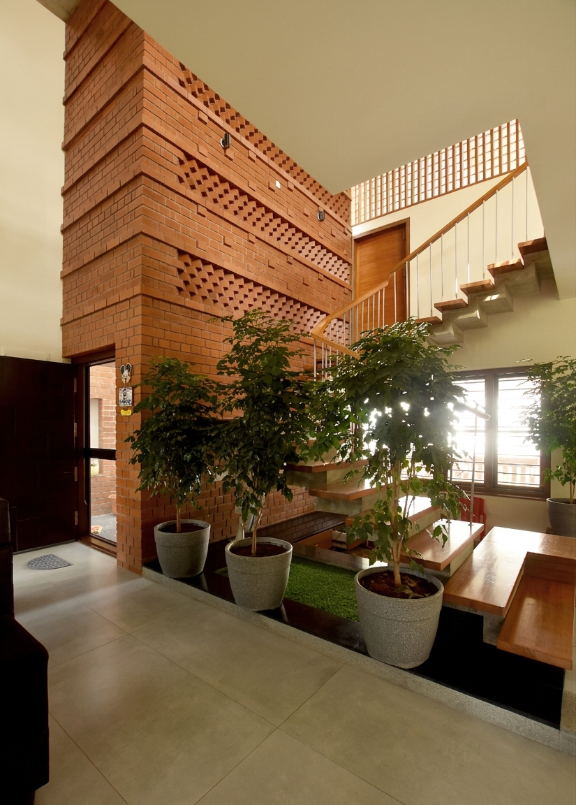 Basker And Shanthi Residence gallery image 2